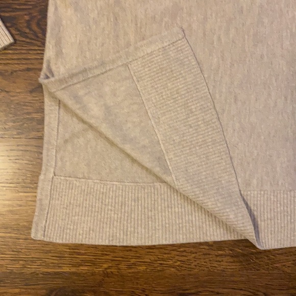 Loft turtle neck tunic sweater - Picture 3 of 9